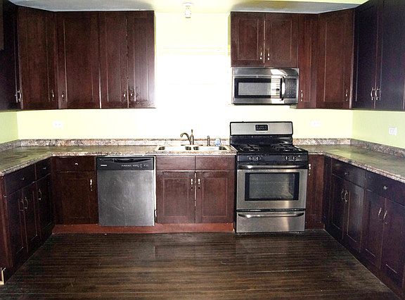4th image of 7316 S Calumet Ave
