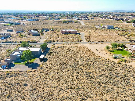 5th image of 1053 Abrazo Rd NE