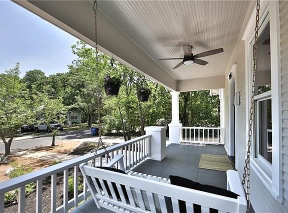 2nd image of 814 Theresa Ave
