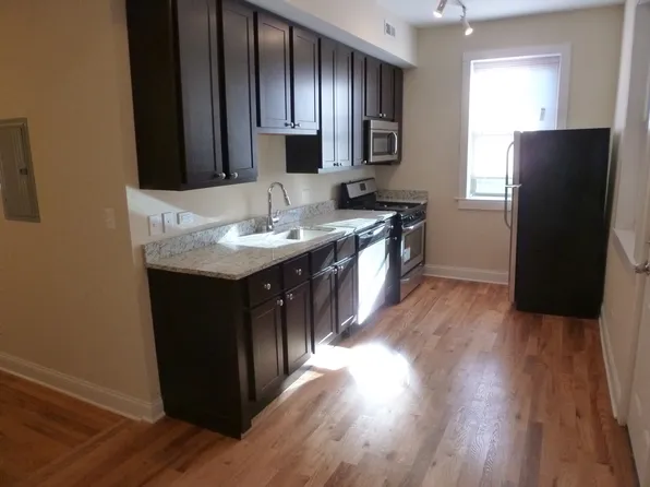 4854 N Drake Ave #1F, Chicago, IL 60625