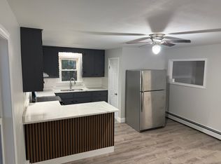 82 82nd, West Warwick, RI 02893