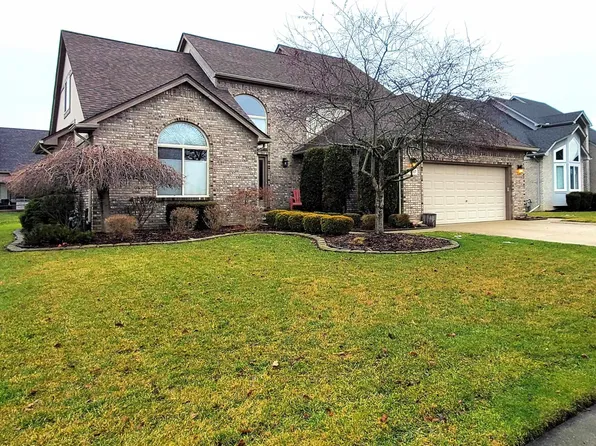 35567 Brooke Ct, New Baltimore, MI 48047