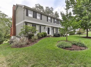 552 Hickory Ridge Ct, Saint Louis, MO 63131