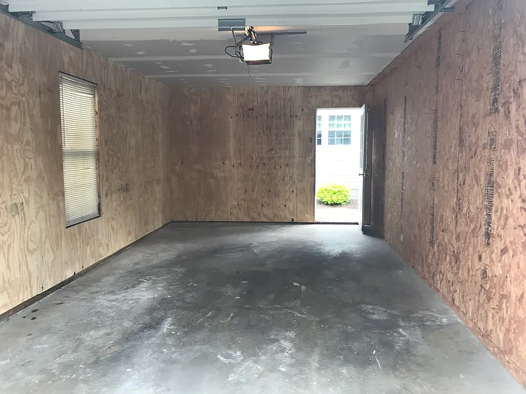 222 Cambridge Ct — Photo 3