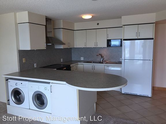 3rd image of 801 King St APT 2504