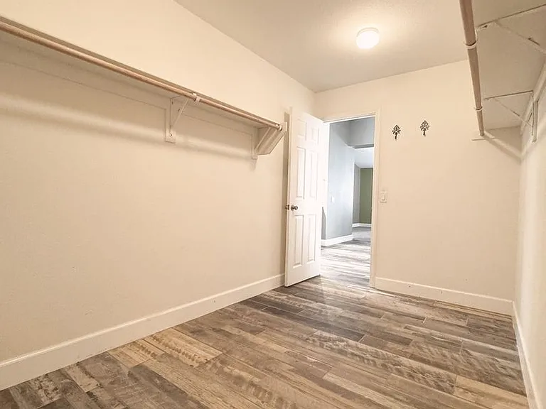 8209 Dusty Valley Ct — Photo 28