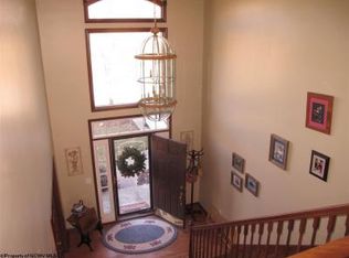 1066 Imperial Dr, Morgantown, WV 26508