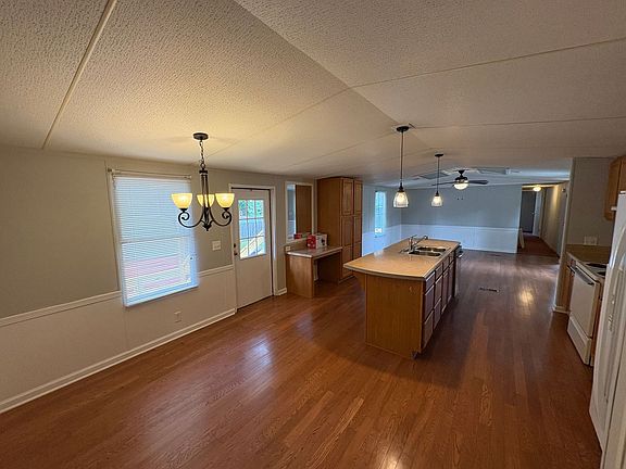 4th image of 21 Beatrice St