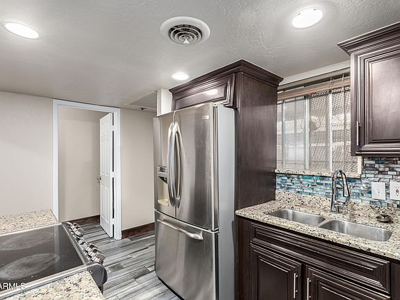 4th image of 7126 N 19TH Avenue #228