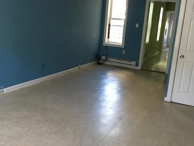 523 Cedar St — Photo 14