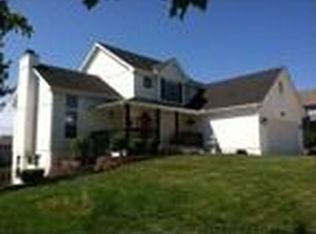 1701 Overbrook Ln, Raymore, MO 64083
