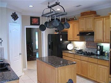 4th image of 6404 Gouldville Ct
