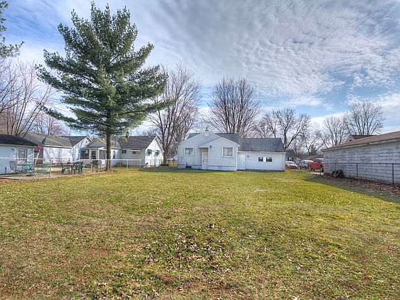 5th image of 35852 Farragut Ave