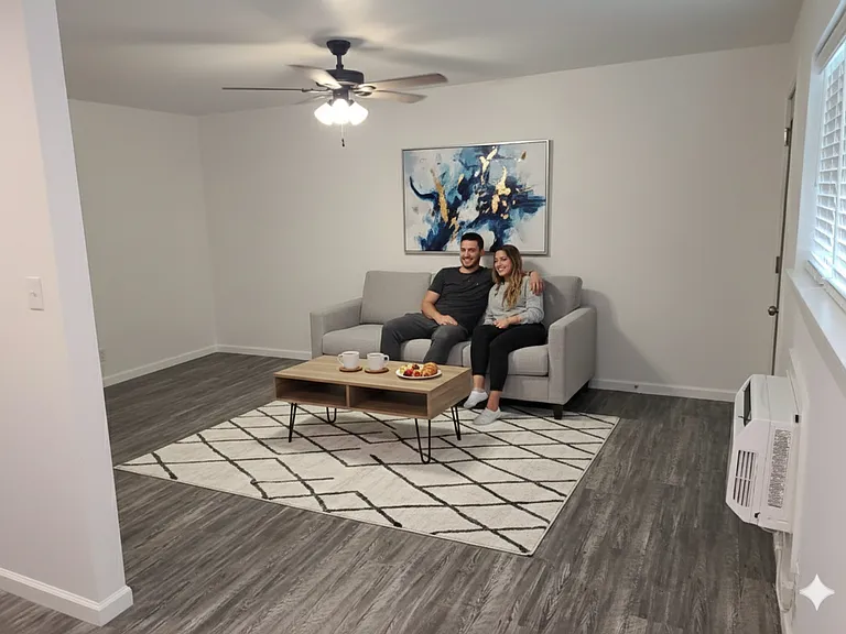Malibu Apartments — Photo 23