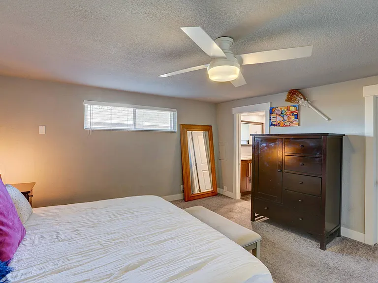 2085 Fenton St — Photo 5