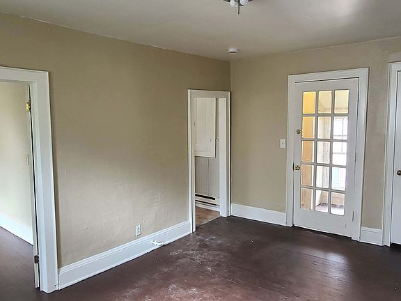 3rd image of 82 Colfax St #2
