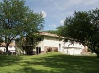 6662 Ives Ln N, Maple Grove, MN 55369