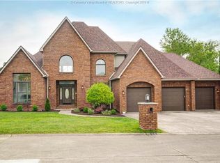 32 Augusta Ln, Hurricane, WV 25526