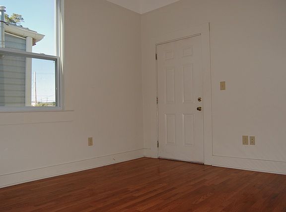 4th image of 2321 Gravier St