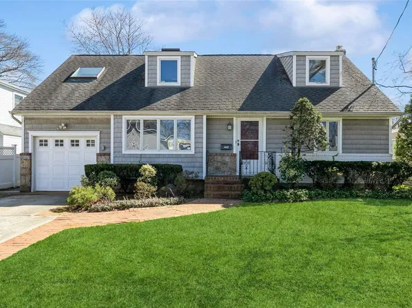 1421 Briard Street, Wantagh, NY 11793