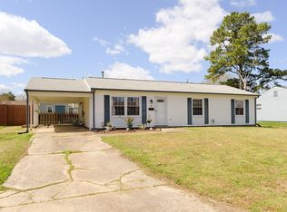 363 Malden Ln, Newport News, VA 23602