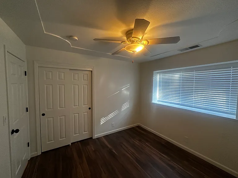241 Windrose Ct — Photo 6