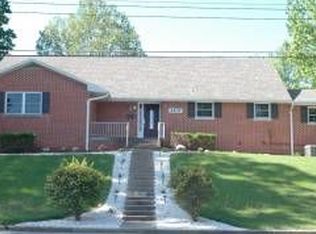 2407 Hillsdale Dr, Jefferson City, MO 65109