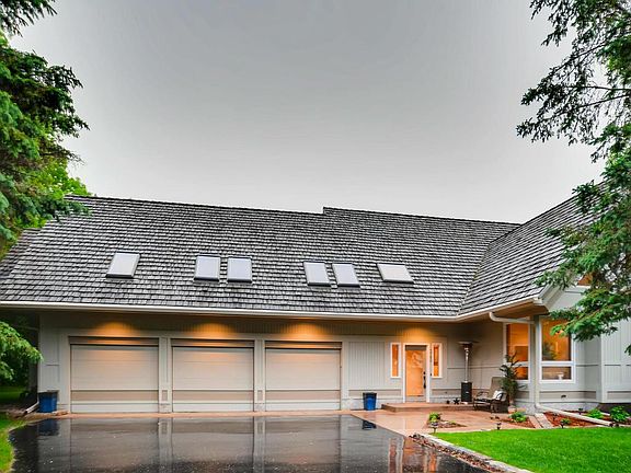 2nd image of 3780 Briarwood Ln