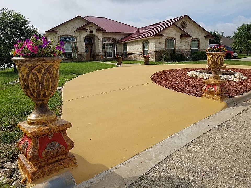 1st image of 2532 Boxwood Dr