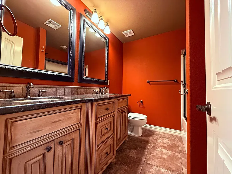 3006 SW Pine Valley Rd — Photo 9