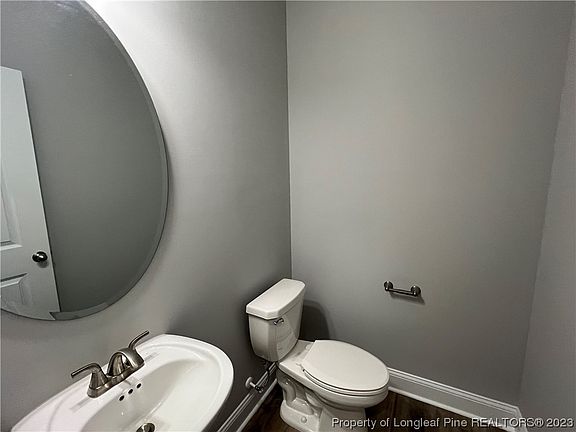 3rd image of 709 Amusement Dr