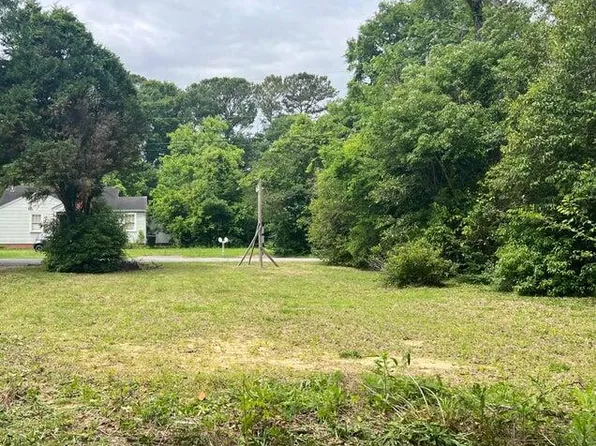 1209 Vienna Woods Rd, Hanahan, SC 29410