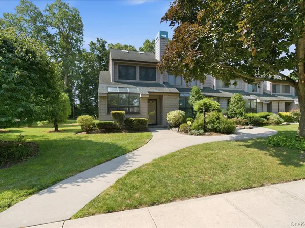 112 Beecher Avenue Extension, East Islip, NY 11730