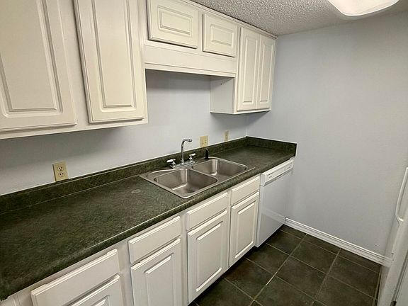 5th image of 1550 E 2nd St APT Q98