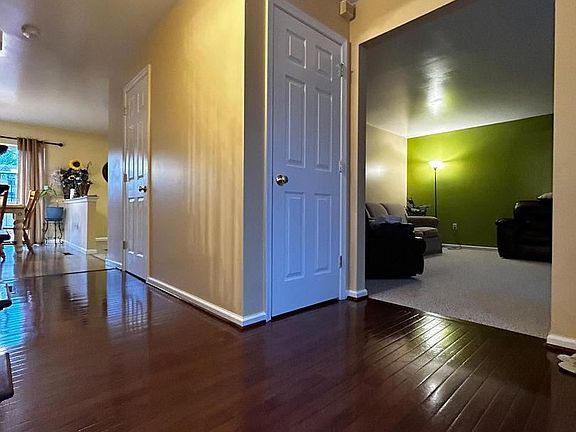 2nd image of 105 Walker Dr