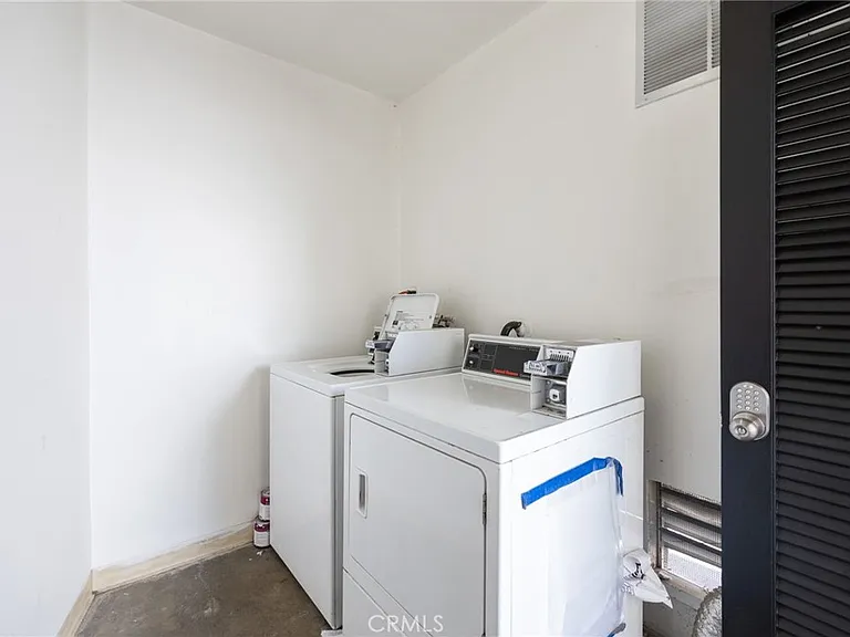 13018 Valleyheart Dr #8 — Photo 12
