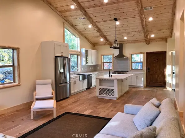 40263 Dream St, Big Bear Lake, CA 92315