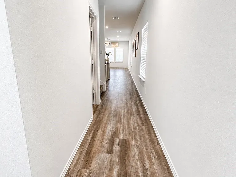 5710 Avalon Woods Dr — Photo 4