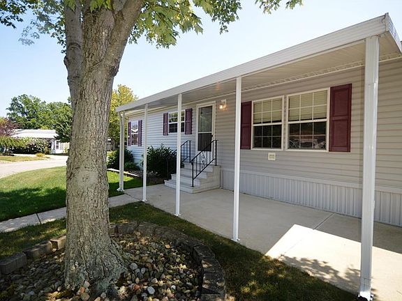 5th image of 23 Carousel Ln #23