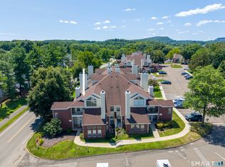 29 Carriage Crossing Ln #29, Middletown, CT 06457
