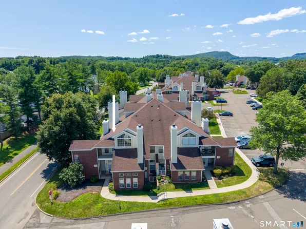 29 Carriage Crossing Ln #29, Middletown, CT 06457