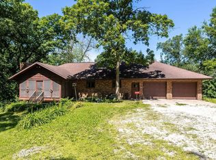 9128 147th St W, Taylor Ridge, IL 61284