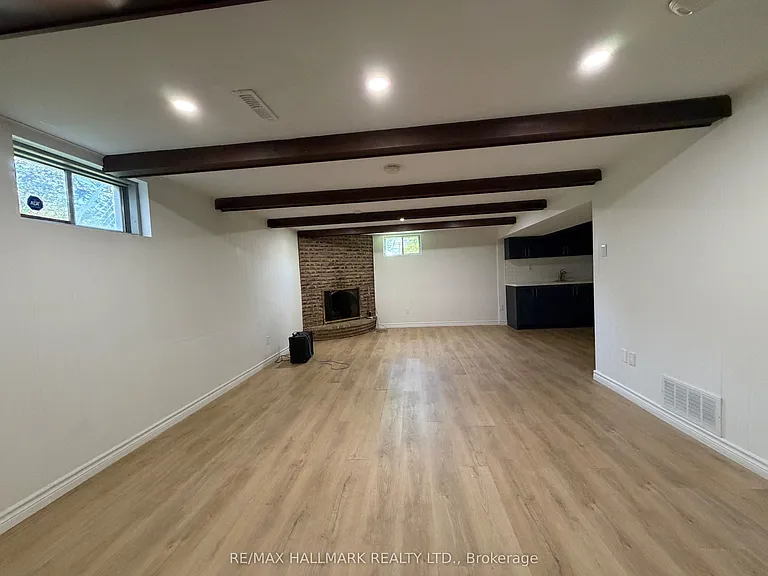 12 Wardencourt Dr #LOWER — Photo 15