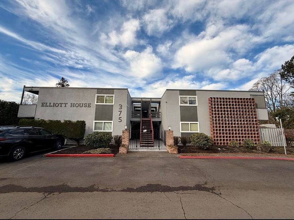 1st image of 375 NE Elliott Ave APT 6
