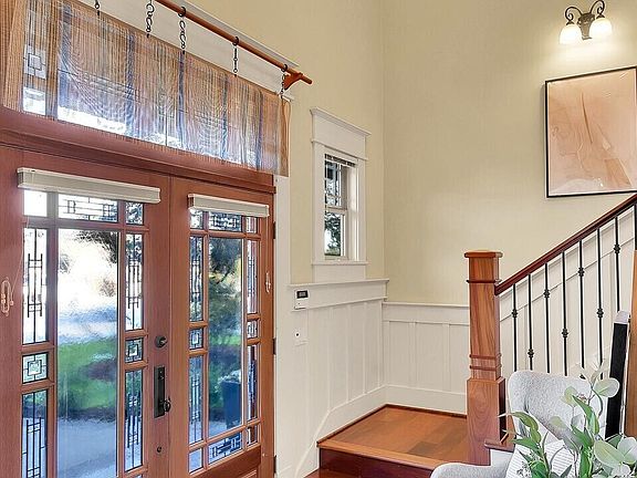 3rd image of 4905 NE Park Place