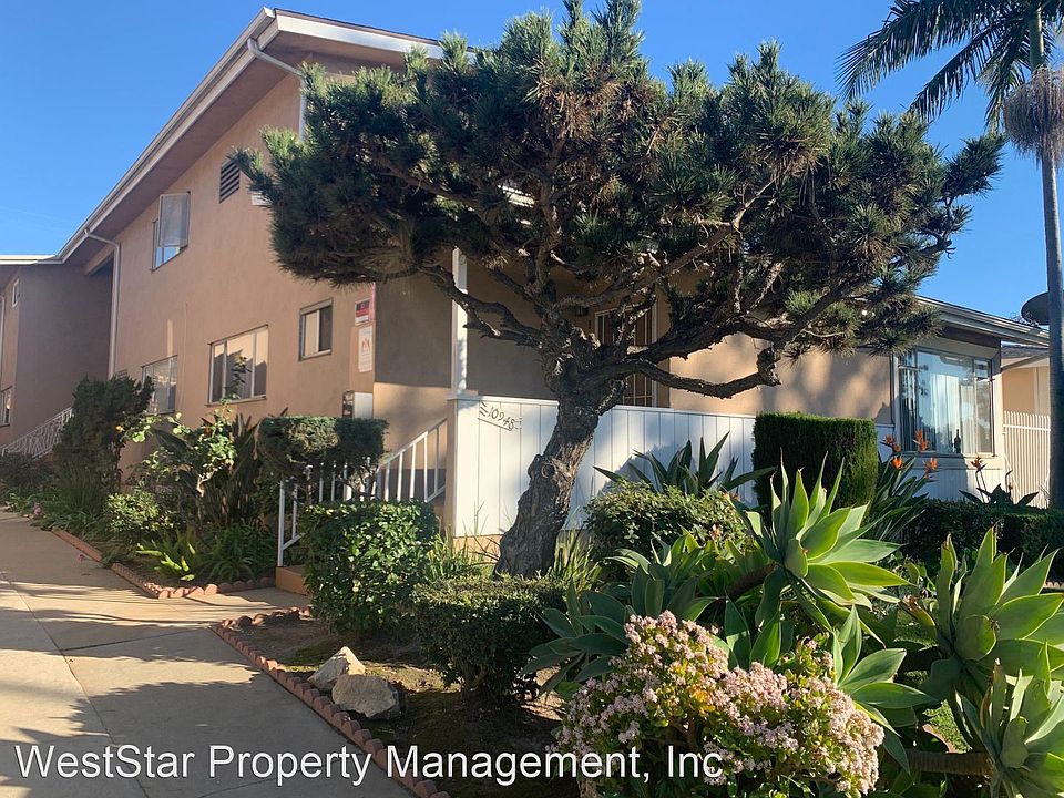 2nd image of 10948 Crenshaw Blvd #2