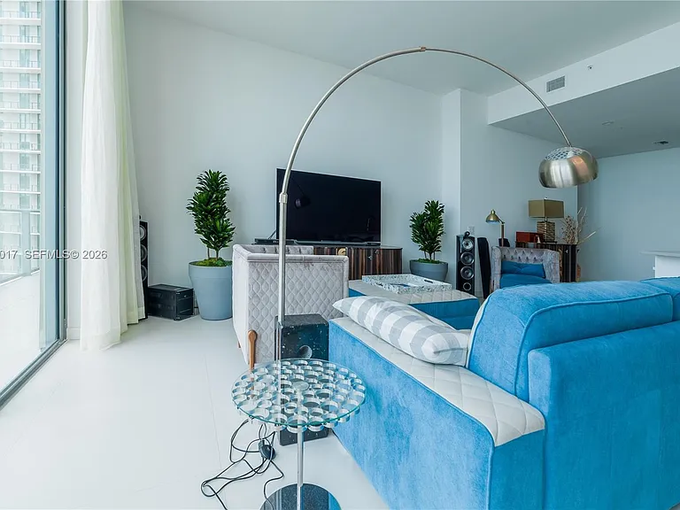 501 NE 31st St #Penthouse 4402 — Photo 8