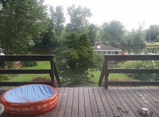 28955 W Westlane Ave, Spring Grove, IL 60081