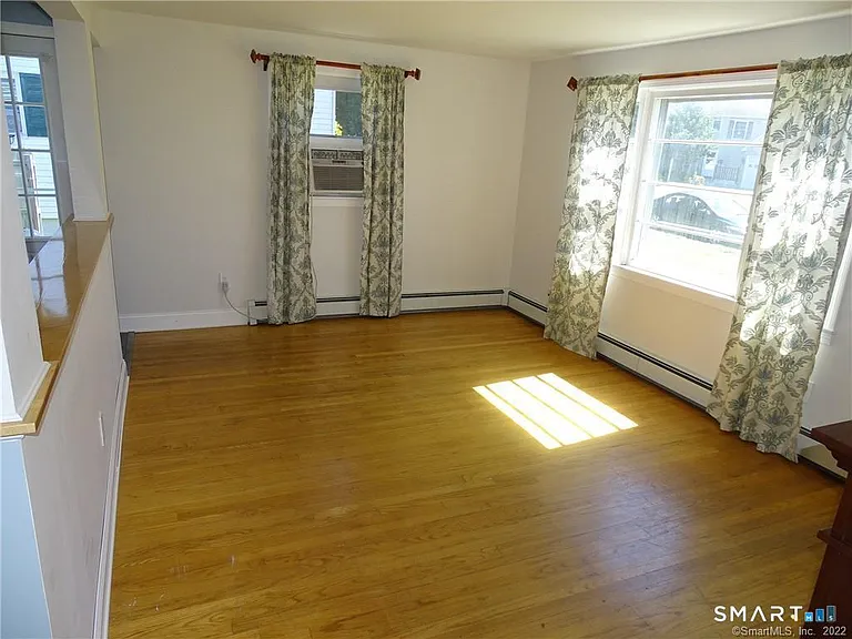 15 Bayshore Dr — Photo 5