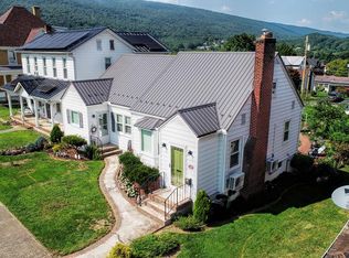 126 W Market St, Mount Union, PA 17066